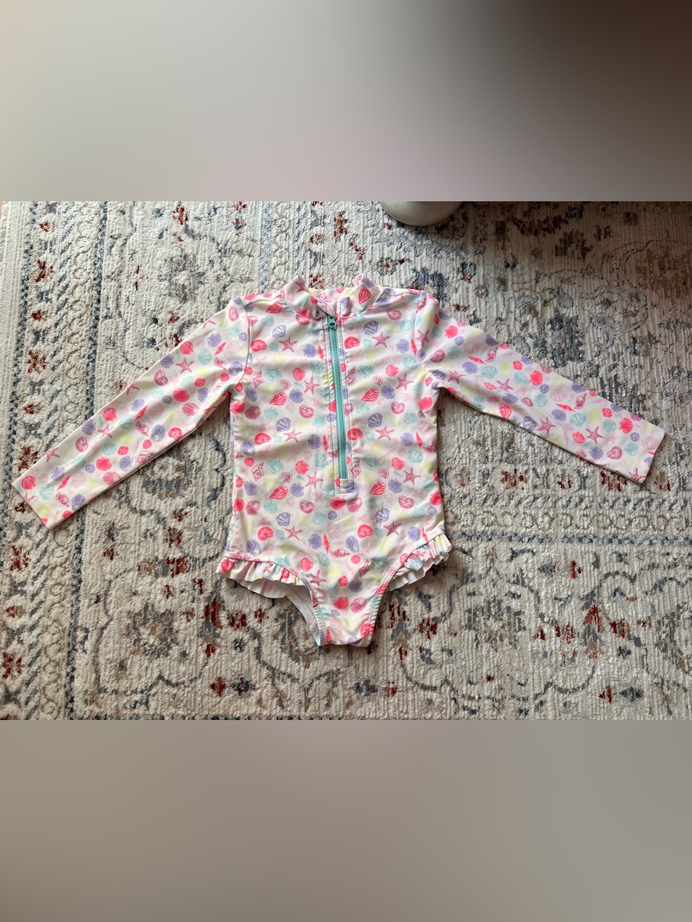 Baby Gap One piece seashell swimsuit rashguard size 4T girls